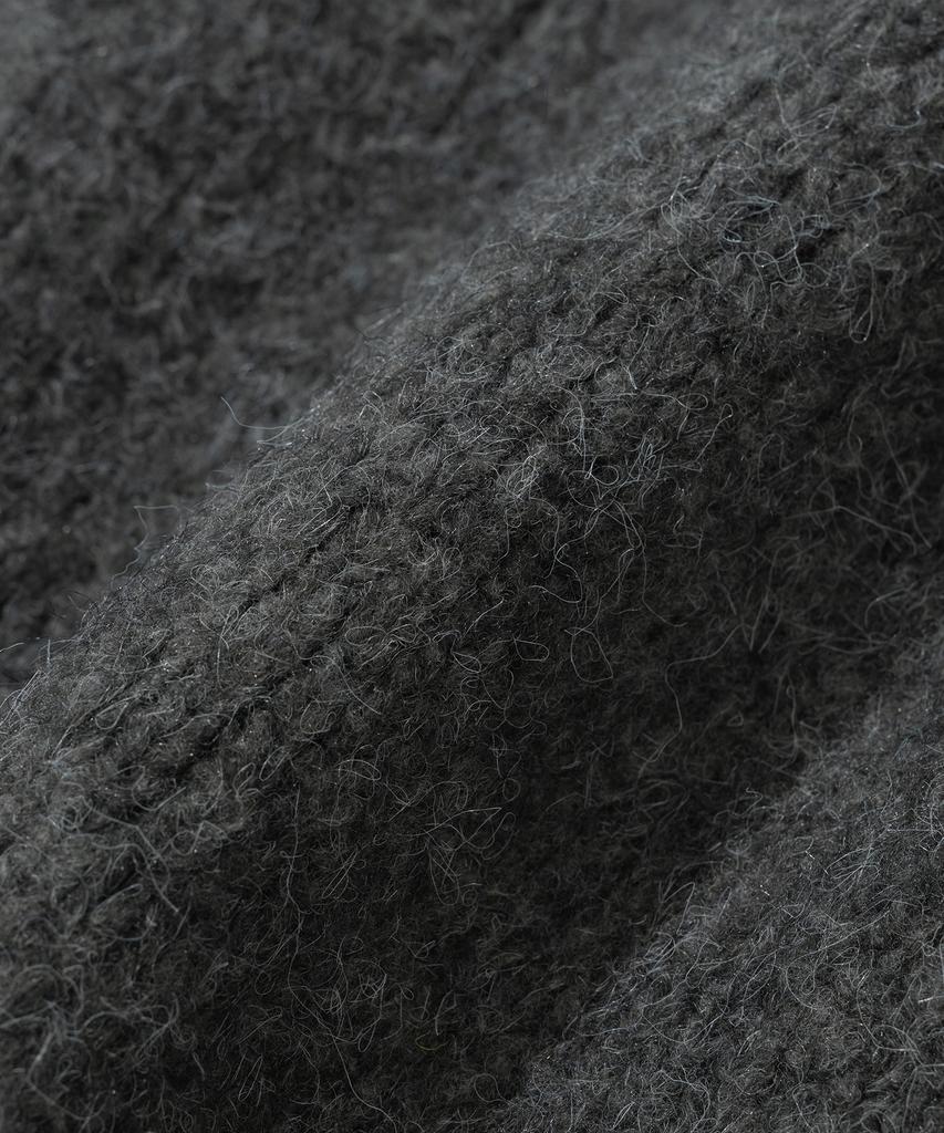 KNITTED (Unisex) Boucle Raglan Crop Round Knit Charcoal