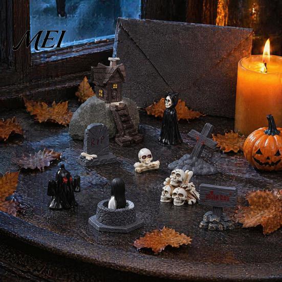 Halloween Aquarium Ornaments Miniature Resin Ornaments, Micro Landscape Desktop Decor, Horror Small Statue Decor Scene Accessories for Fish Tank Moss