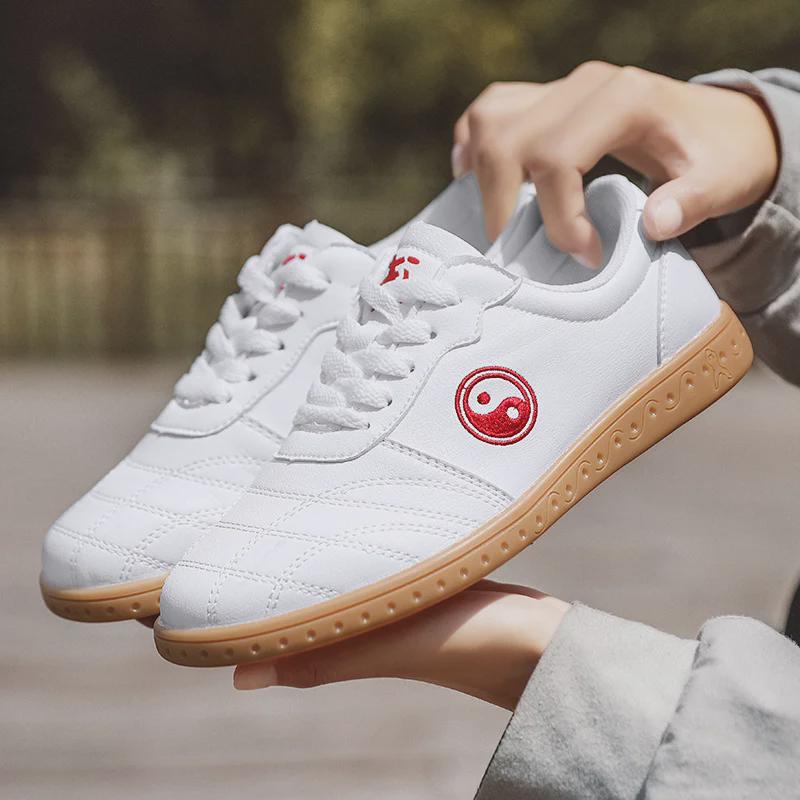 Chenjiagou Tai Chi Kung Fu Sports Shoes: Genuine Leather Martial Arts Training Footwear for Men & Women