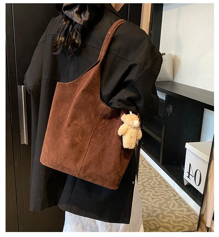 Bag 2025 New Autumn Large Capacity Tote Bag Premium Sense Portable Shoulder Bag Retro Versatile Underarm Bag Women