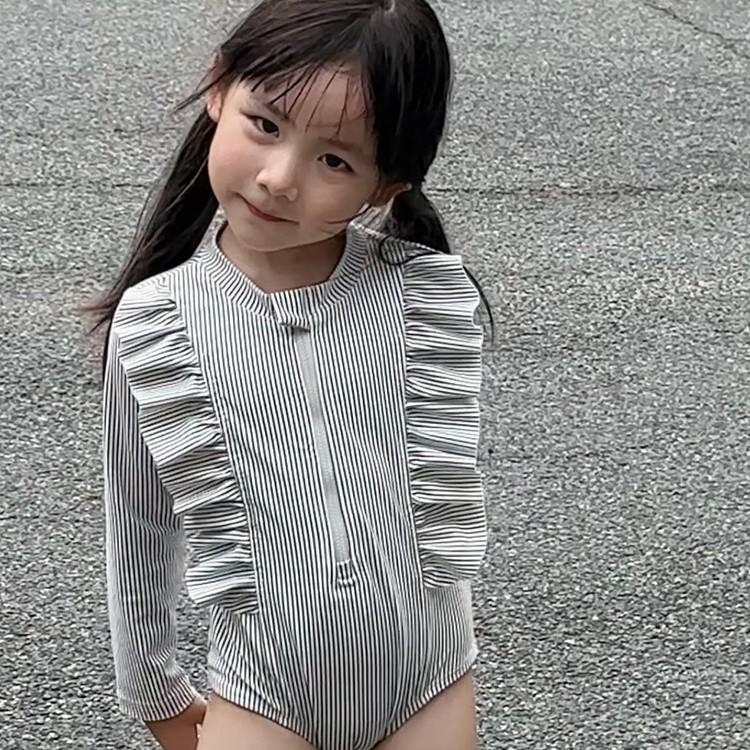 2025 Dívčí šedé jednodílné plavky s volánky: Módní letní plavky