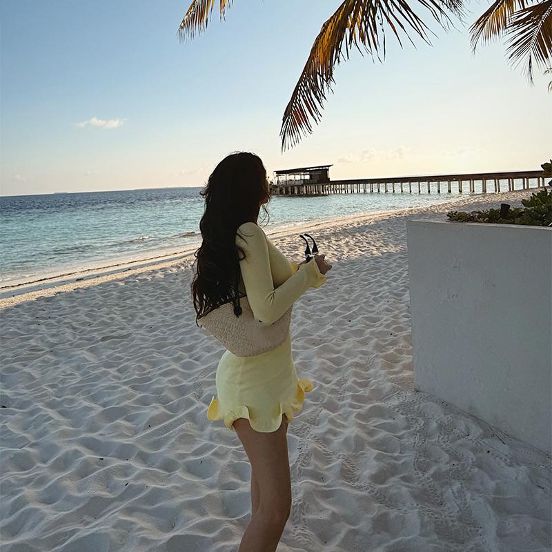 LYRIA Yellow Elegant Stain Women's Sling Dress Sexy Backless Sleeveless V Neck High Waist Evening Gown Summer Chic Lady Partywear 2025