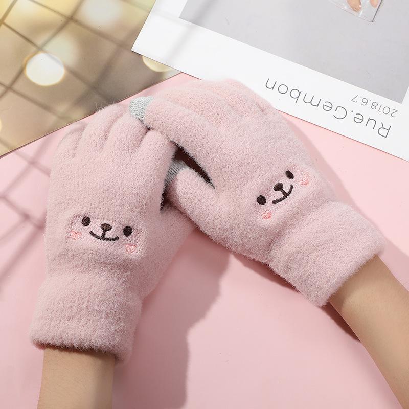 Cartoon Mink Smiley Winter Touchscreen Gloves - Velvet Warmth, Outdoor Cold Protection, Cute Student Design.