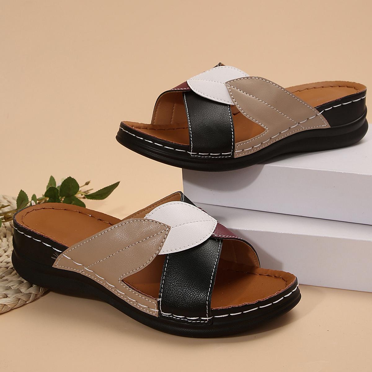 

Large size 2024 new summer flat-bottomed slippers women s fashion versatile women s shoes non-slip soft-soled women s slippers 36