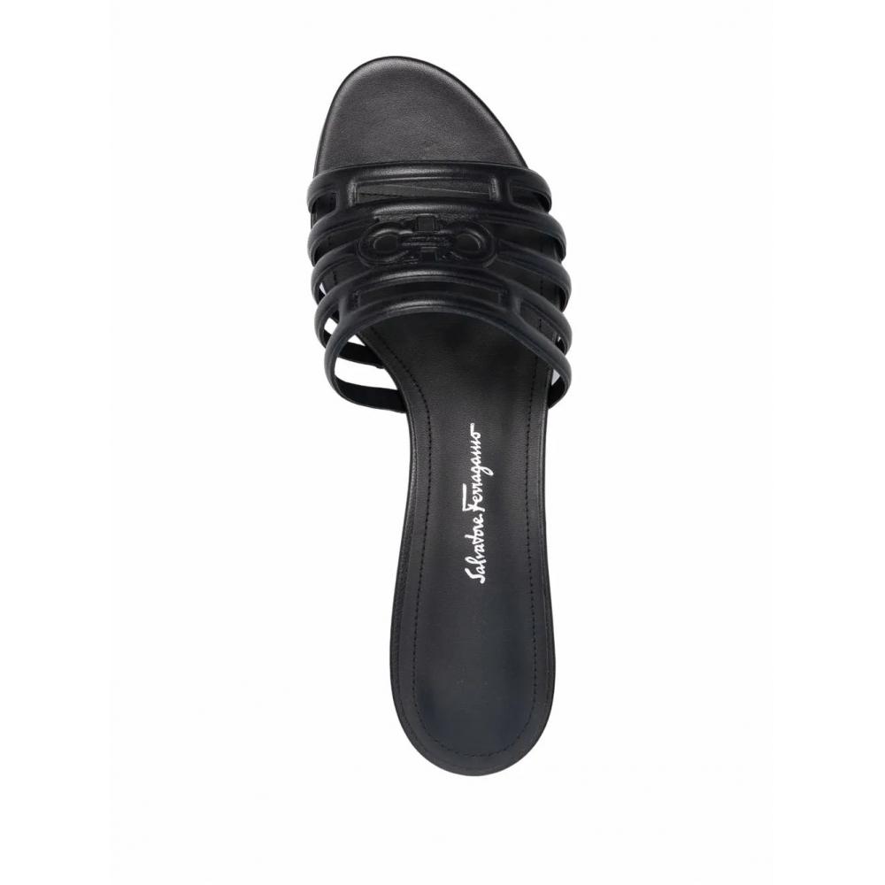 Salvatore Ferragamo Ferragamo 30mm Finn Sandals Black