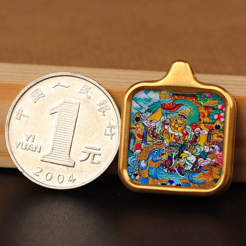 

Невыцветающий 2.0 Подвеска Тханка Тибетские Аксессуары Тибетское Ожерелье Желтый Бог Богатства Зачилам Амулет Ниша для Будды Прямые Волосы Treasure Heavenly King/Shou Cai. Fortune