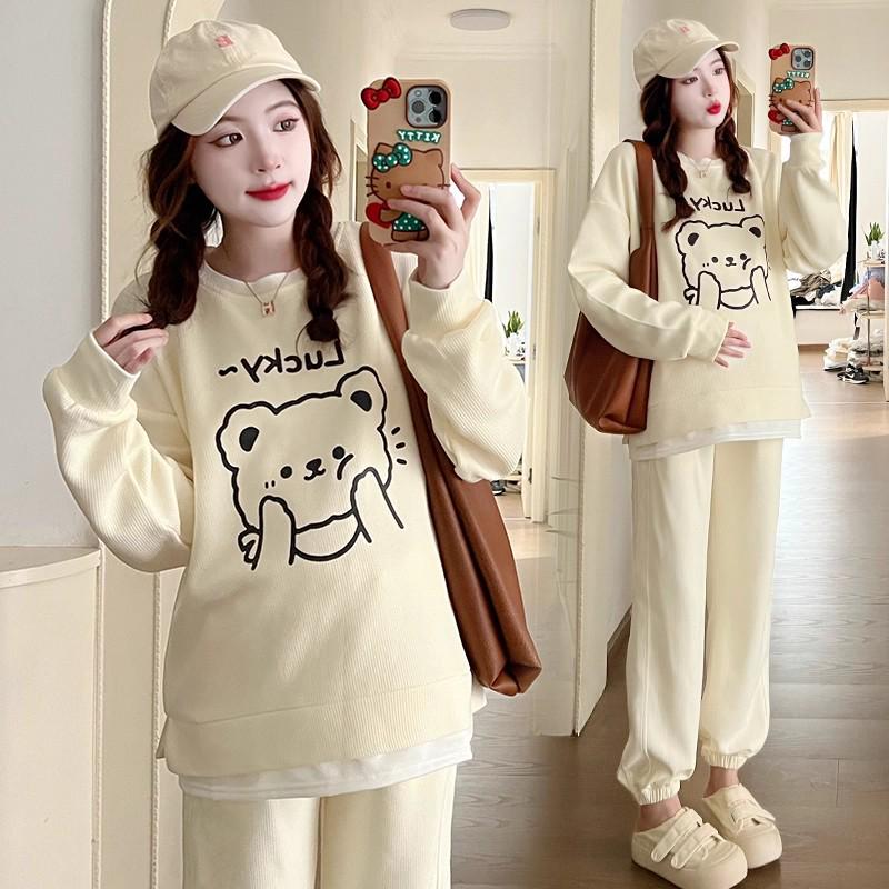 2025 Spring-Autumn Fashion: Small Size Maternity Sweatshirt & Age-Reducing Top Two-Piece Set