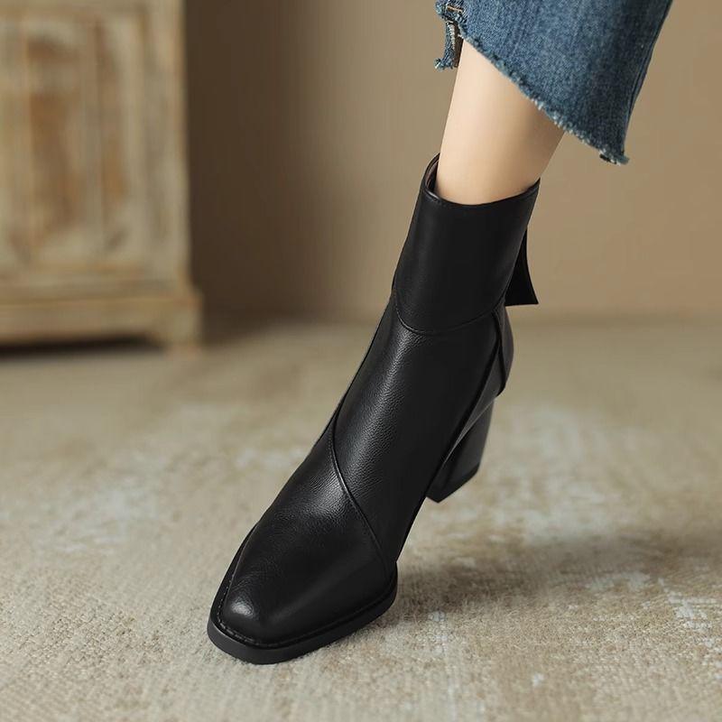 Women's Vintage Brown Chunky Heel Ankle Boots, 2025 Autumn/Winter Martin Style with Back Zipper High Heel.