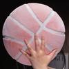 Weiches Flauschiges Basketball Kuschelkissen Niedliches Realistisches Ballförmiges Kissen Plüschdecke für Sofa Schlafzimmer Geburtstagsspielzeug