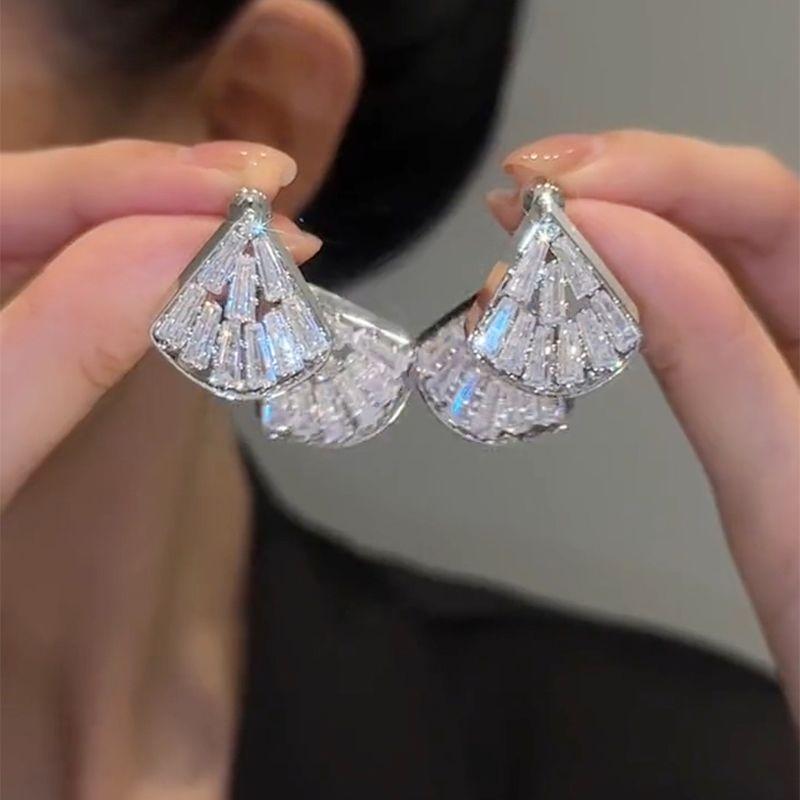 

Accessible Luxury Fan-Shaped Women s Fashion All-Match Frosty Style Earrings Fan-shaped zircon earrings Silver
