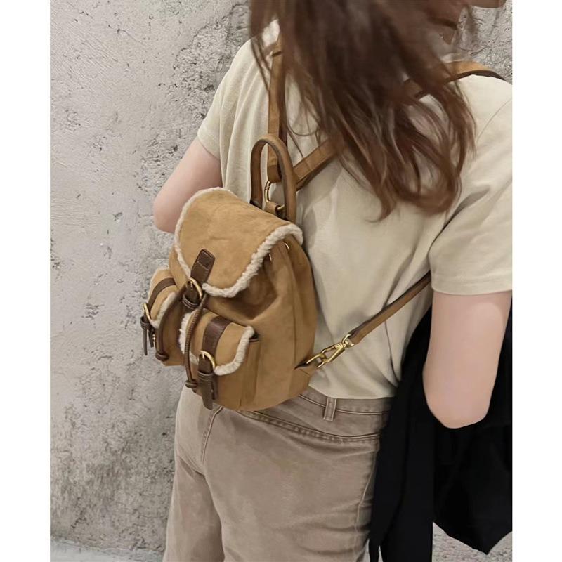 Retro Velvet Pocket Backpack, Niche Suede Casual Girls Backpack, Autumn and Winter New Versatile Splicing Schoolbag