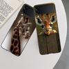 Žirafy Mají Dlouhé Krky Pouzdro Na Telefon Pro Samsung Z Flip 7 6 5G Galaxy Z Flip 5 4 3 Černé Pevné Kryt Buněčného Telefonu Luxusní PC Skořápka Coque