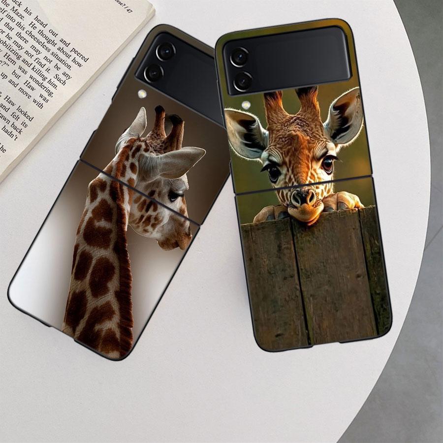 Žirafy Mají Dlouhé Krky Pouzdro Na Telefon Pro Samsung Z Flip 7 6 5G Galaxy Z Flip 5 4 3 Černé Pevné Kryt Buněčného Telefonu Luxusní PC Skořápka Coque