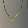 Light luxury green zircon necklace, simple niche design, natural crystal collarbone chain, high-end necklace.