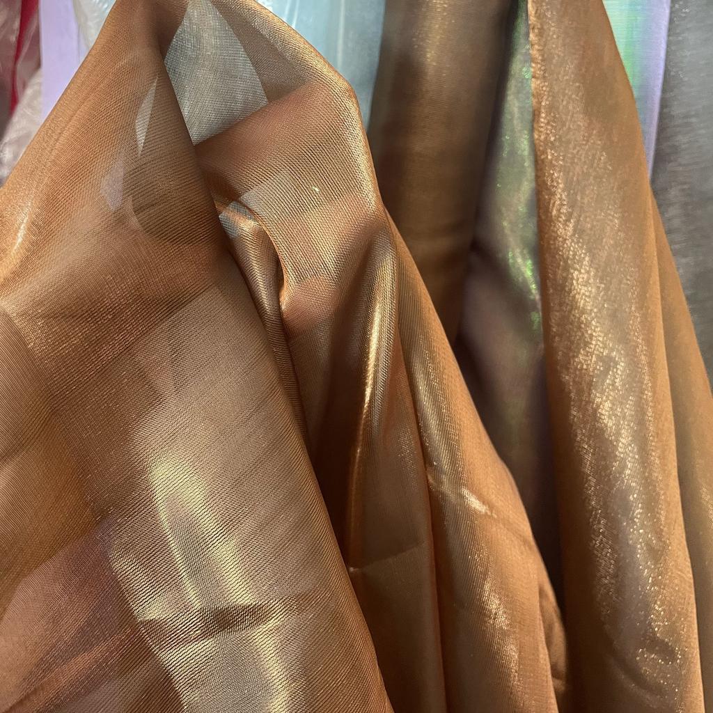 Pearl-like transparent lightweight smooth organza fabric suitable for wedding dresses formal gowns and designer clothing fabrics