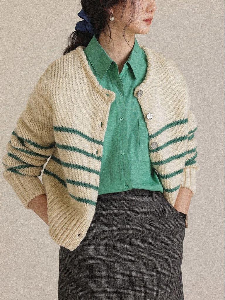 Damen 2023 Herbst/Winter Gestreifte Strickjacke: Literarischer Retro Lockerer Stil Pullover