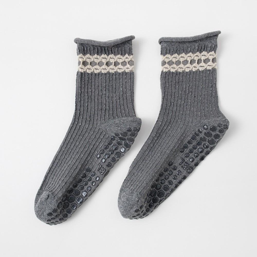 Breathable Pilates Socks for Women Non-Slip Mid Tube Socks Fashion Yoga Socks for Yoga Dance