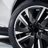 4Pcs Aluminium Car Emblem Wheel Hub Rim Badge Stickers Decals For Mercedes Benz AMG W212 W204 W211W168 W213 W210 W124 GLA GLC