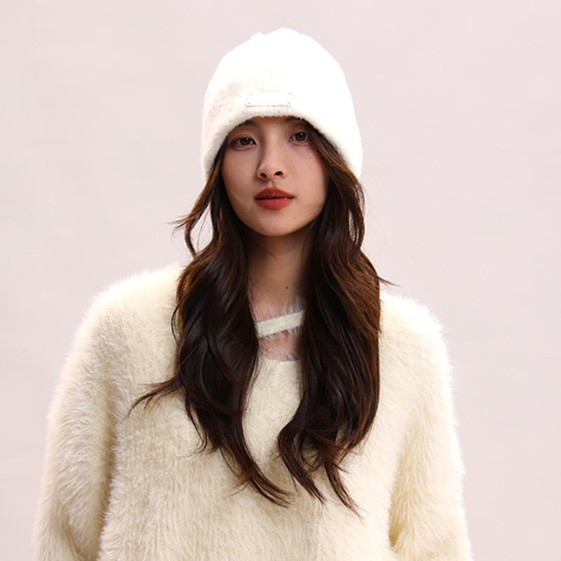 Big head circumference plush stacking hat women's 2025 new ear protection warm cold hat American metal small standard bag head hat