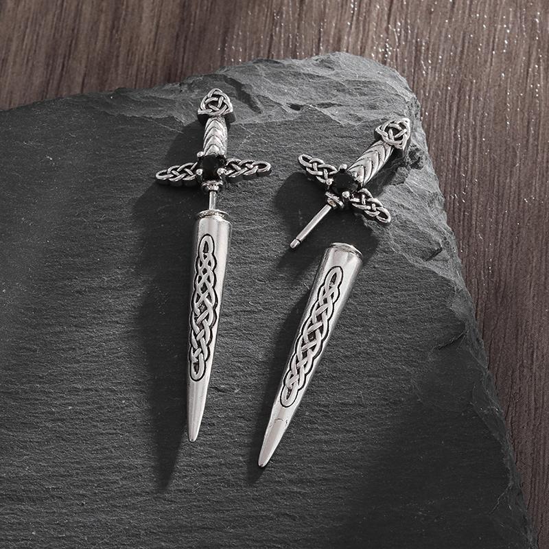 Trendy Witchcraft Witch Knot Necklace Celtic Irish Protection Knot Pendant Men Women Trending Amulets Jewelry Gifts