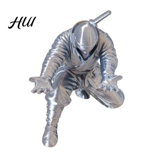 Ninja Desktop Dekoration Stiftehalter Kniend Bleistift Cool 3D Büro Schreibtisch Gedruckter Ständer Geschenk für Teenager Jungen Erwachsene Zubehör
