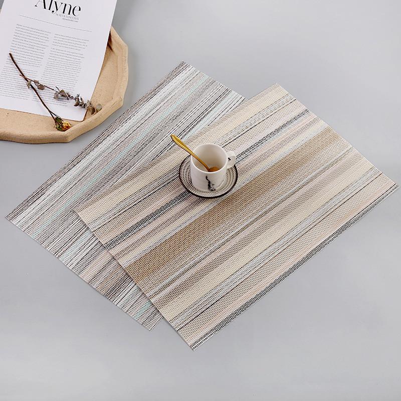1Pc Woven PVC Placemat, Heat-resistant Table Mat ,Washable Without Fading,Suitable For Dining Table, Kitchen 30x45cm