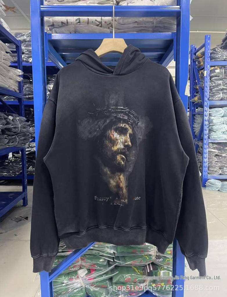 Vintage Distressed Spray-Painted Unisex Hoodie - Retro Loose-Fit