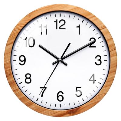 Stilvolle Runde Baumstamm-Wanduhr, Moderne Holzuhr Dekorative Batteriebetriebene Wanduhren für Heim-Büros Weit verbreitete Nutzung