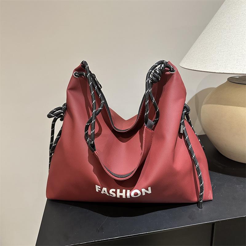 Trendy Casual Women's Tote Bag - Spacious, Stylish Crossbody & Shoulder Bag