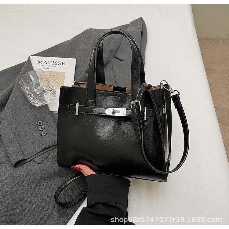 Hand Carry Fashion Casual Tote Bag 2025 New Korean Version Ins Trend High Sense Briefcase Commuter Shoulder Bag