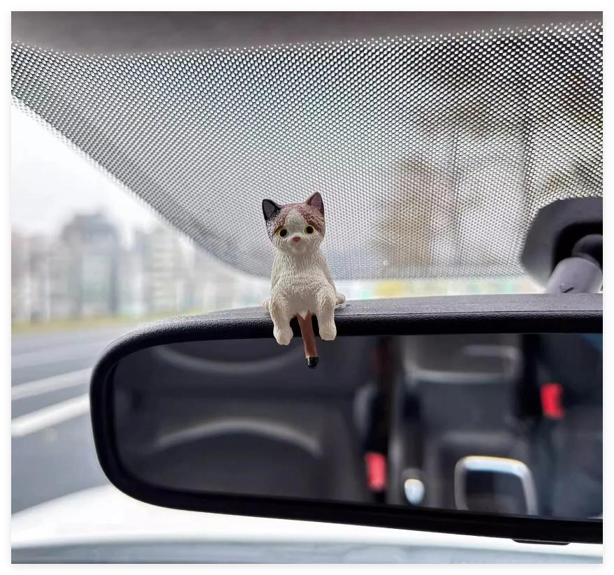4pcs Cute Cat Car Center Console Decoration Funny Kitten Action Figure Auto Dashboard Rearview Mirror Decoration Car Accessories