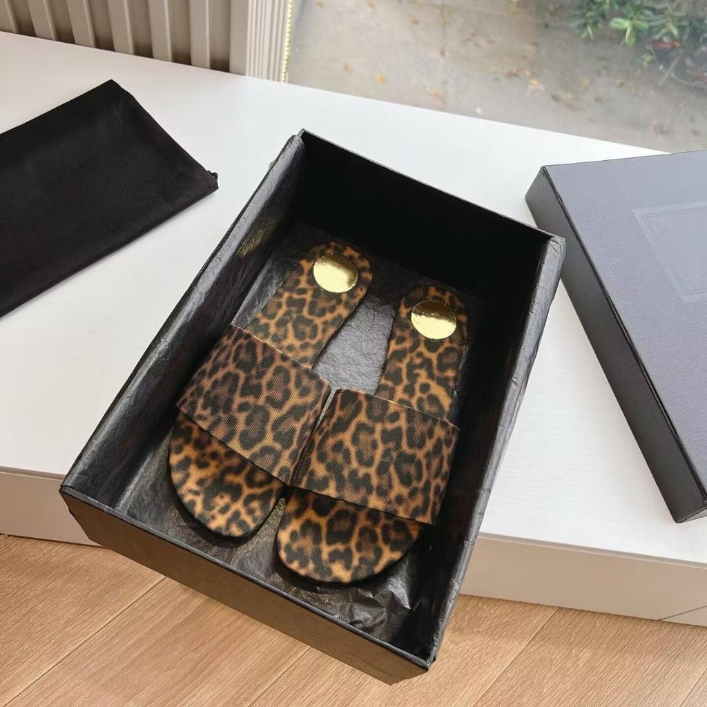 Sheepskin version~ Beautiful leather flat-bottomed one-word slippers for women's summer wear French small sandals beach soft-bottomed half slippers