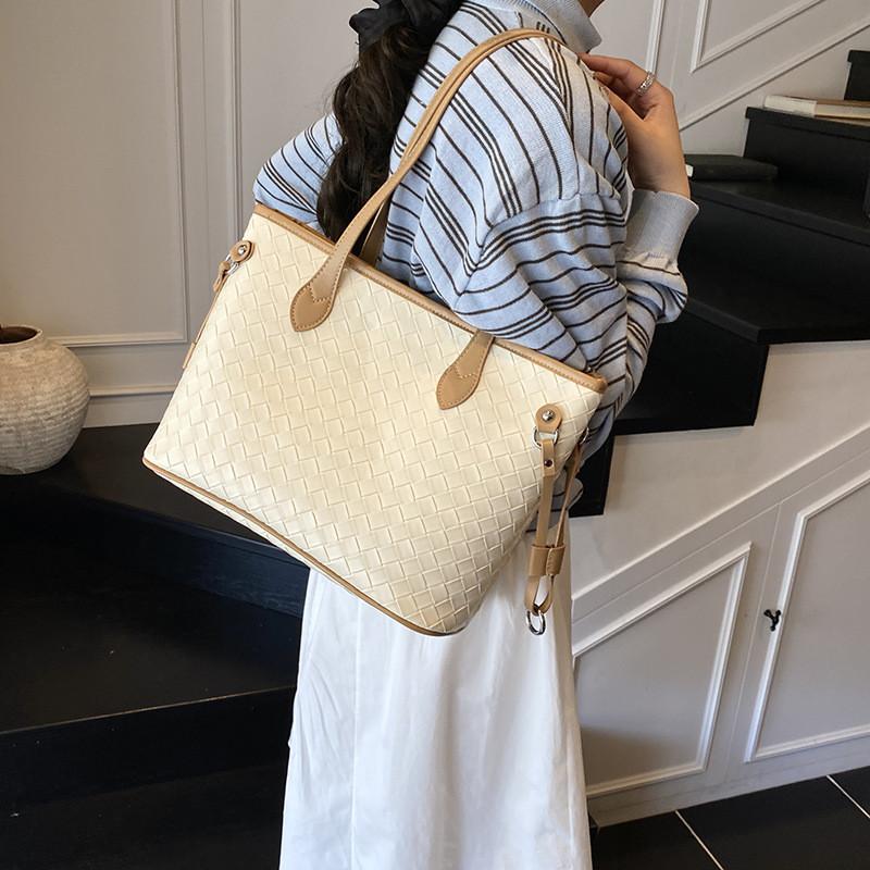 Grass City Weaving Women Bag Soft Pu Material Inner Pocket Work Bags Travel