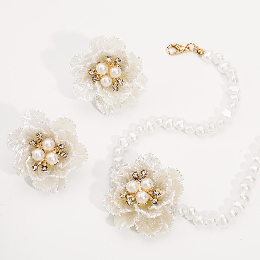 Romantic 3D Camellia Pearl Necklace French Vintage Style Floral Pendant Choker Dainty Women Jewelry Gift