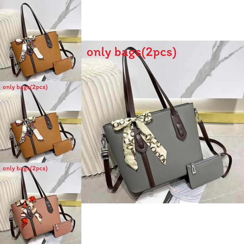 Fashionable Oversized Tote Handbag With Inner Compartments For Leisure And Shopping