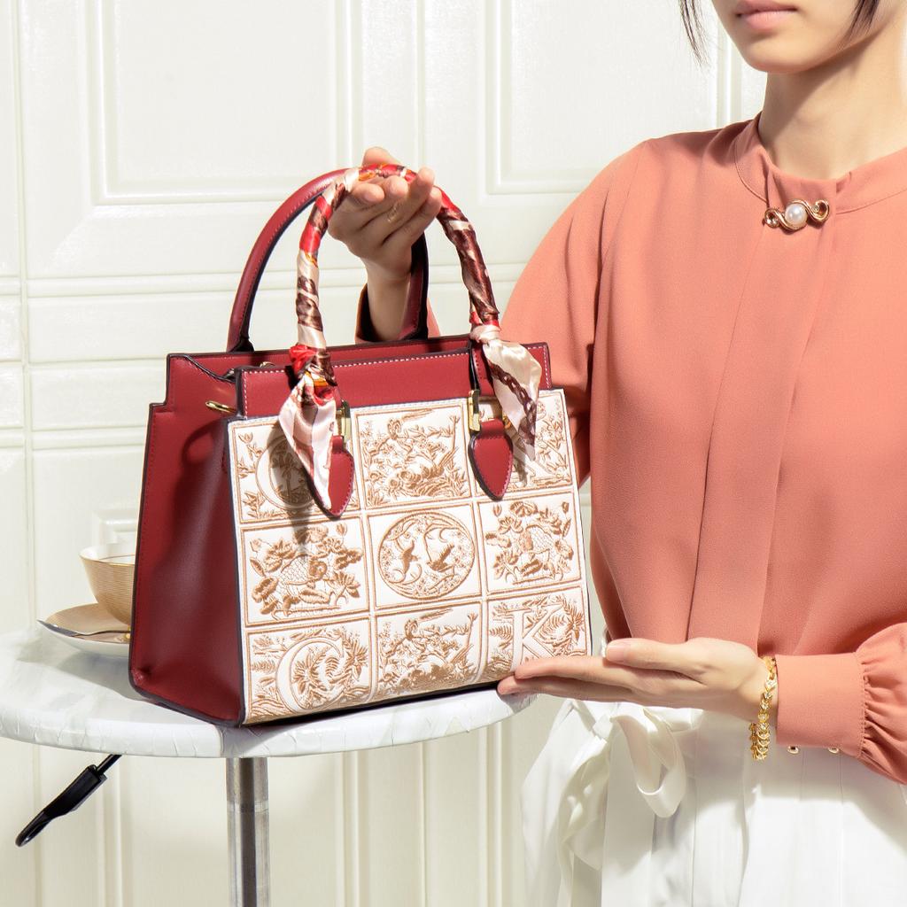 Elegant red handbag for women, large capacity, 2024 new trendy shoulder bag, crossbody bag, mom bag, bridal wedding bag
