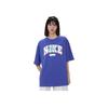 Nike T-shirt da donna con stampa logo a lettere, manica corta larga, spalle cadenti, top per fitness - Blu FQ7011-431