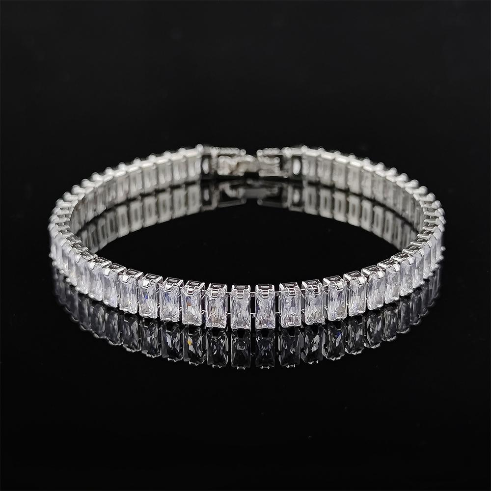 New Luxury Princess Cut 17cm Silver Color on Hand Bracelet Bangle for Women Anniversary Gift Jewelry S5776