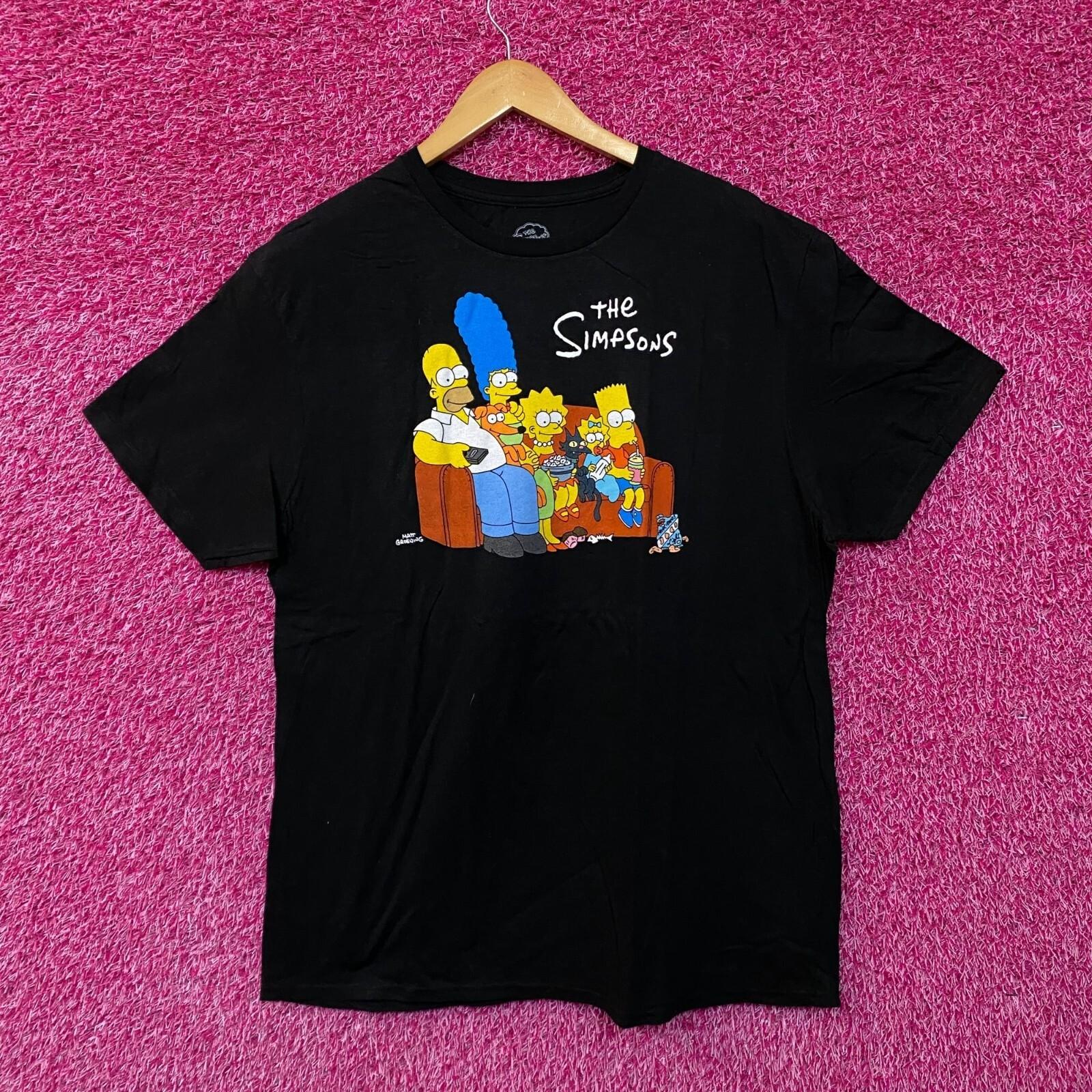 

The Simpsons Couch Gag Animated Tshirt size Extra Large M