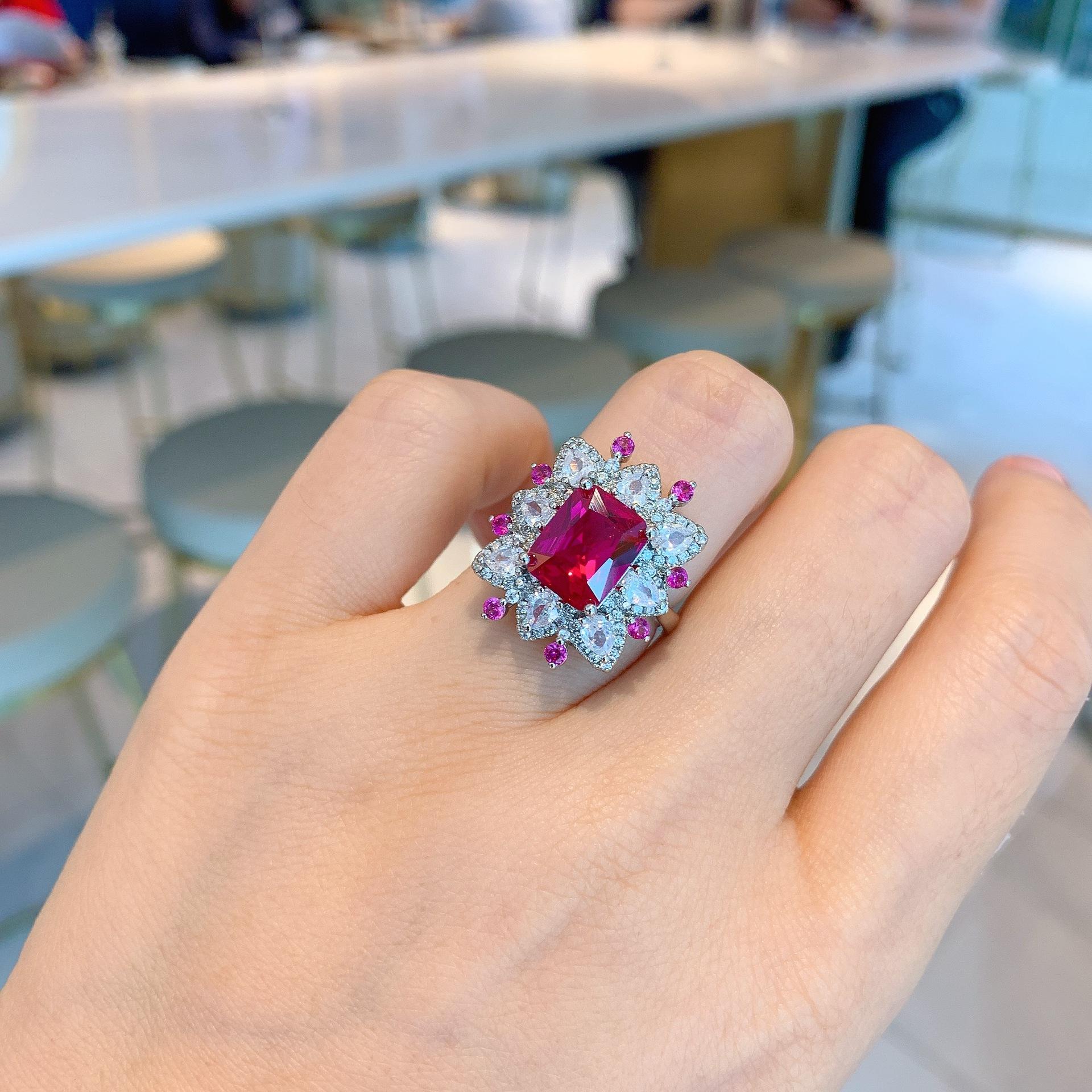 

Clearance Goods Square Diamond Simulation Red Corundum Ring Emerald Necklace Ring Jewelry Set