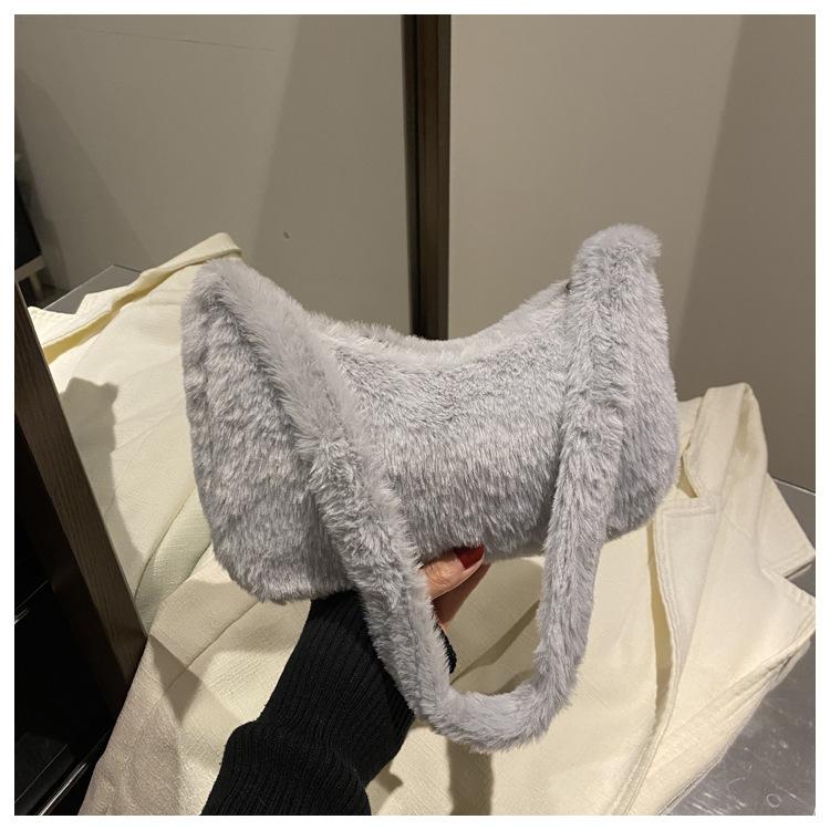 Early Spring New Mao Mao Solid Color Casual Fashion Fashion Plush Hand-held Underarm Women's Bag