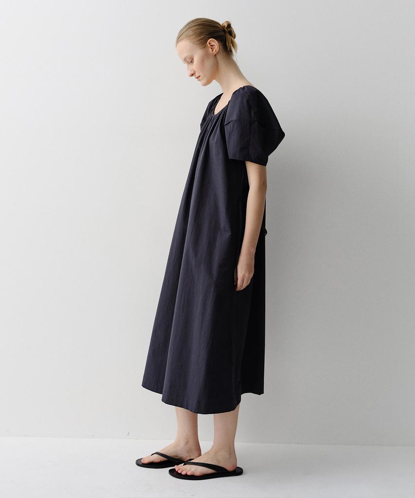 Ia Joy Puff Shirring Dress (Navy)
