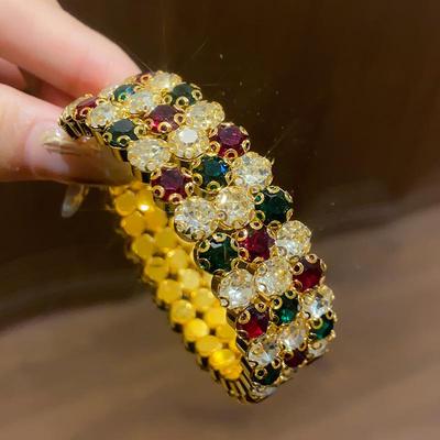 Mehrschichtiger offener Armreif mit Strasssteinen: Retro-Hofstil-High-End-Luxusarmband für Damen