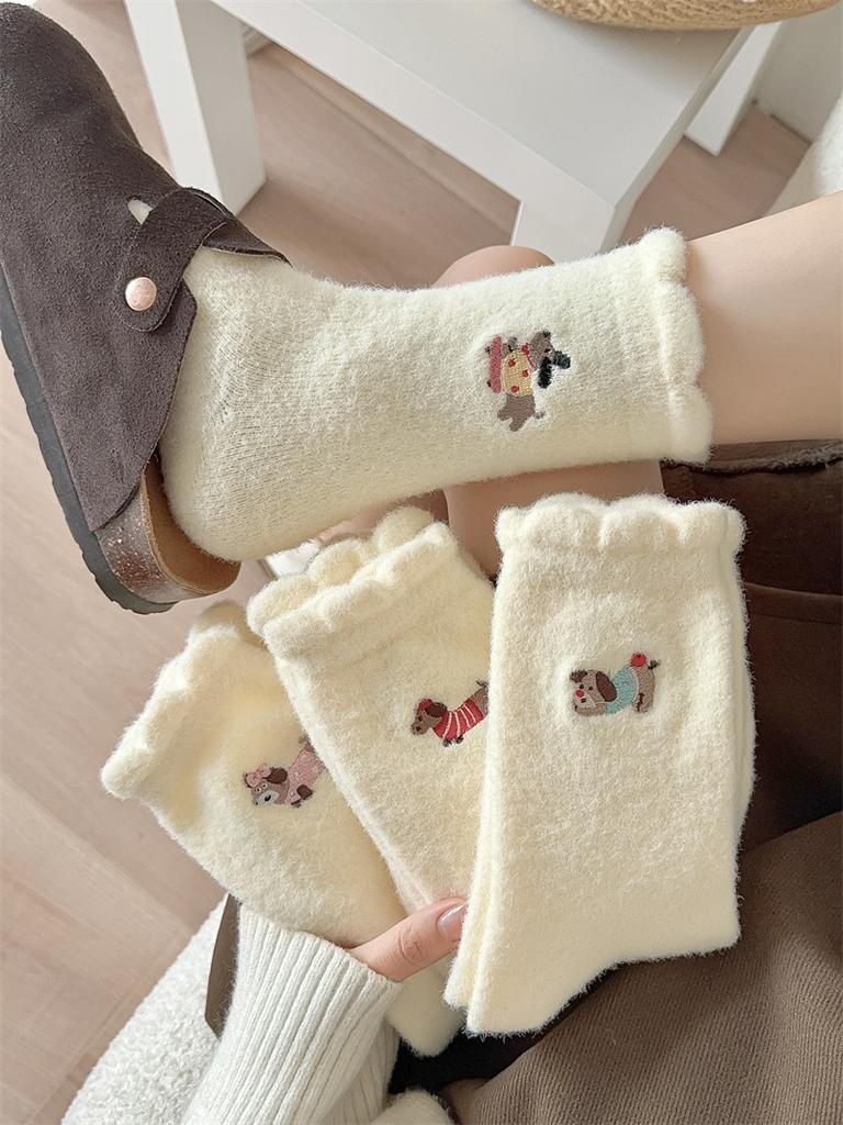 Cute And Playful Women's Mid-Calf Socks Fall & Winter Fleece-Lined Thickened Warm Socks Cartoon Plush Long Socks