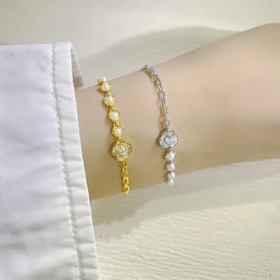 Diamantbesetztes Blumenperlen-Armband Leichter Luxus Temperament Auszieharmband Kleines Duftendes Spleiß-Kleeblatt-Perlenarmband Damen