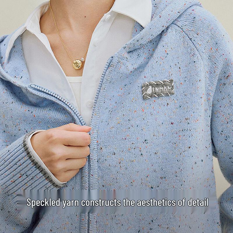 

Женский вязаный кардиган с капюшоном INMAN в горошек M