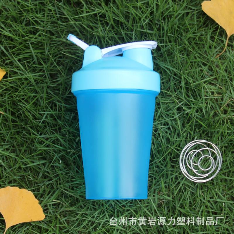 Water Bottle Portable Sports Water Cup Milkshake Protein Powder Mixing Cup Fitness Shaking Cup with Scale Plastic Cup Printed Logo