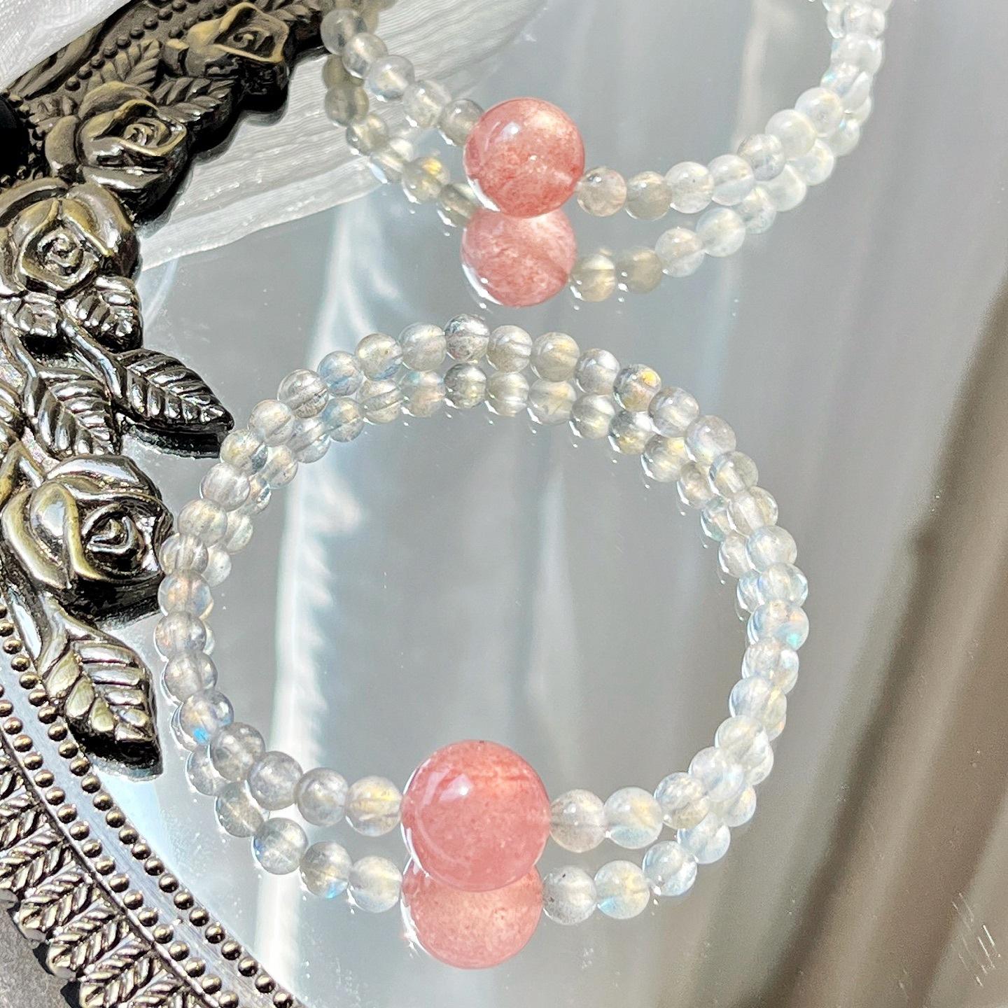 Natural Glass Body Full Of Blue Light High Quality Gray Moonstone Strawberry Crystal Design Bracelet Bracelet