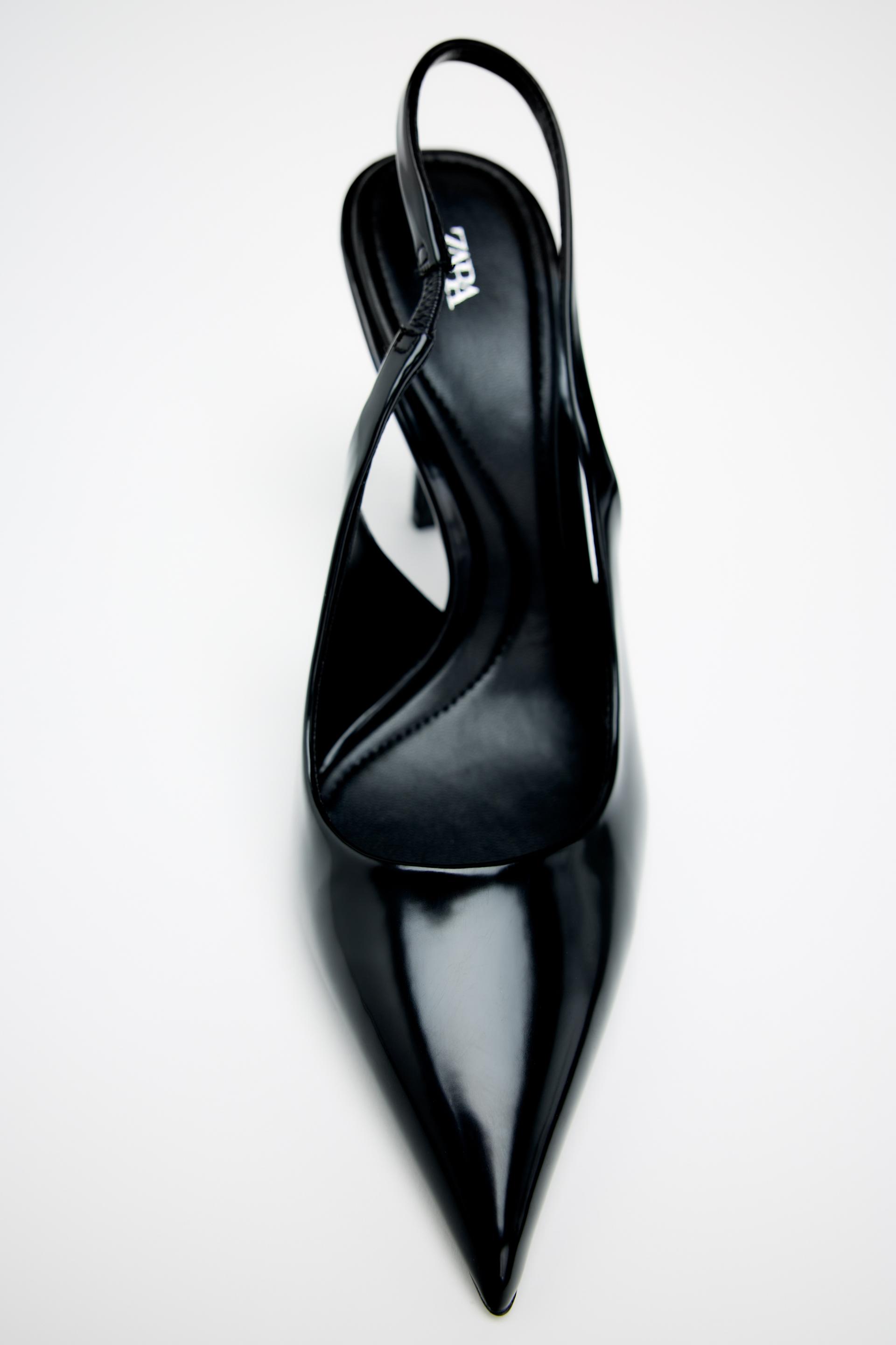 

ТУФЛИ НА ВЫСОКОМ КАБЛУКЕ