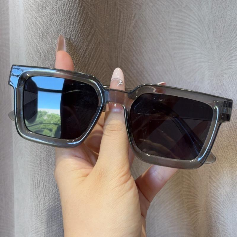 Classic Retro Square Men Sunglasses FashionOutdoor Women's Sunshade Sun Glasses Small Frame Anti Glare Eyewear UV400 Glasses